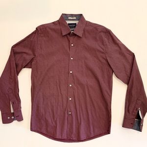 Men’s slim fit dress shirt size S